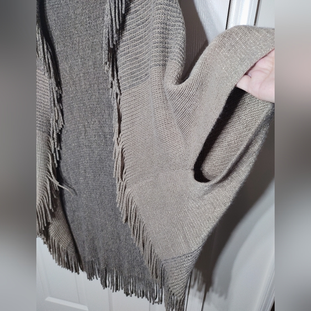 Fringe Poncho/Ruana Sweater - Picture 5 of 9
